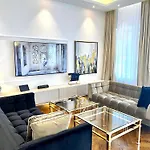 Mondrian Luxury Old Town 바르샤바