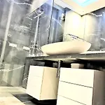 Hotel apartamentowy Mondrian Luxury Old Town Warszawa