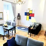 Mondrian Luxury Old Town 바르샤바