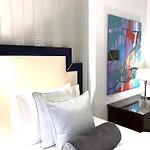 Mondrian Luxury Old Town 4* 바르샤바
