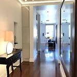 Hotel apartamentowy Mondrian Luxury Old Town 4*
