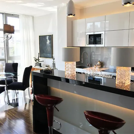 Aparthotel Mondrian Luxury Old Town 4*