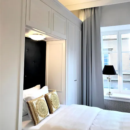 Apartmanhotel Mondrian Luxury Old Town 4*