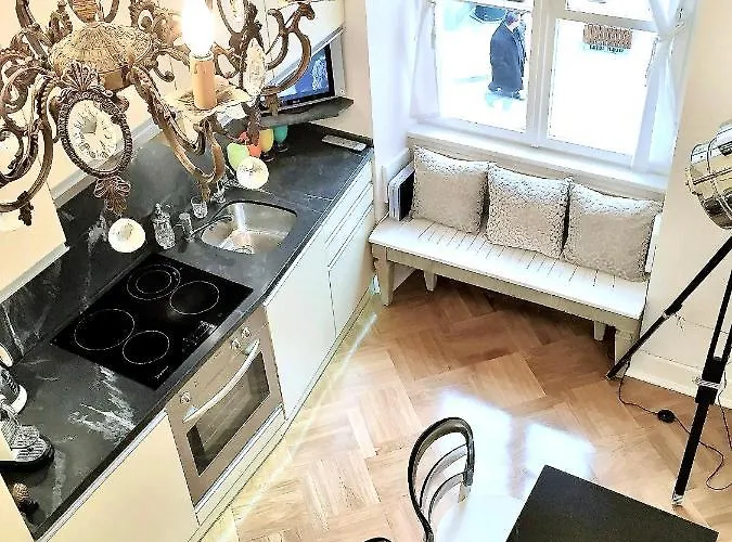 Mondrian Luxury Old Town Ξενοδοχείο με διαμερίσματα 4*