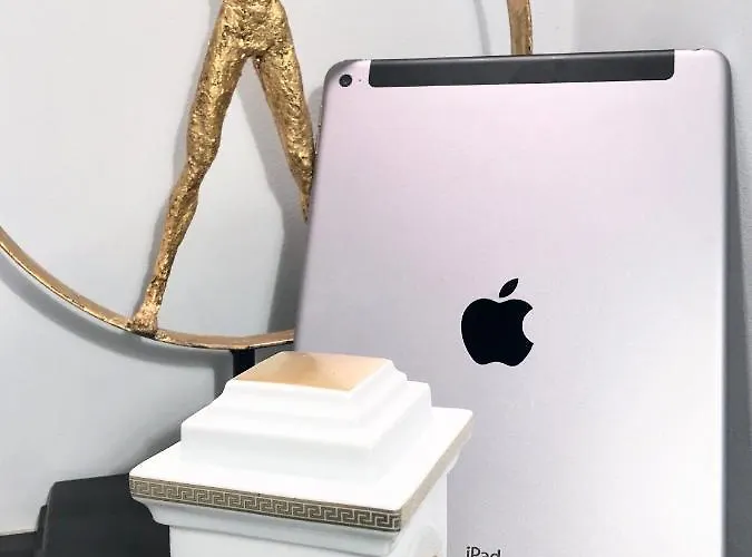 Ξενοδοχείο με διαμερίσματα Mondrian Luxury Old Town