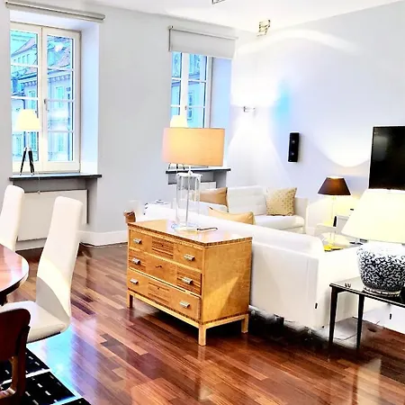 Mondrian Luxury Apartments Old Town Warschau