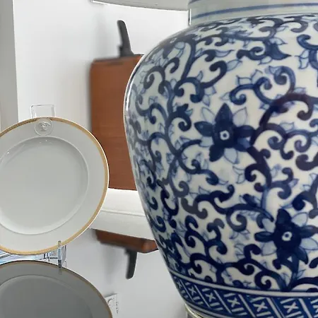 Aparthotel Mondrian Luxury Apartments Old Town 4*