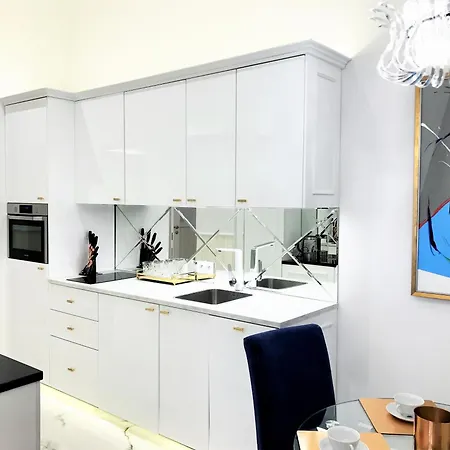 Mondrian Luxury & Old Town
