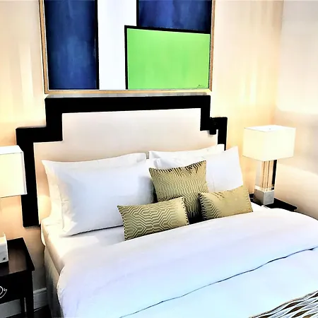 Mondrian Luxury Suites & Apartments Old Town * Warsaw