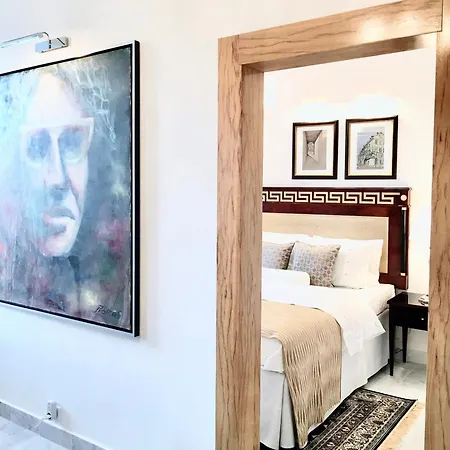 Mondrian Luxury Suites & Apartments Old Town