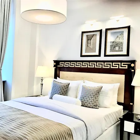 Mondrian Luxury Suites & Apartments Old Town Warsaw