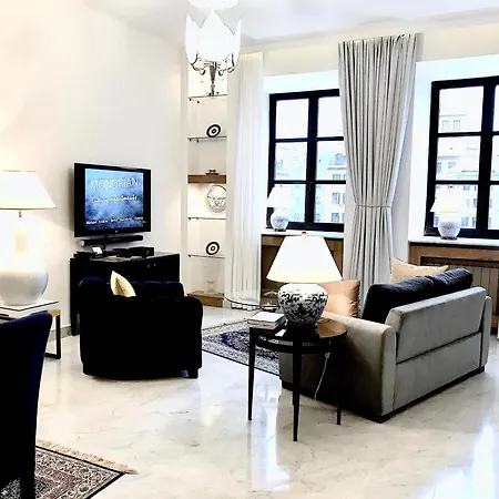 Aparthotel Mondrian Luxury Suites & Apartments Old Town *