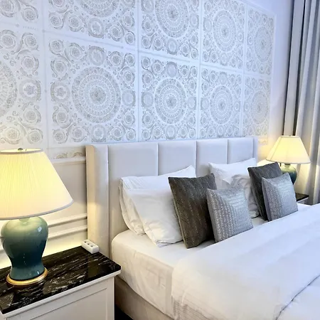 Mondrian Luxury Suites & Apartments Old Town * Warsaw