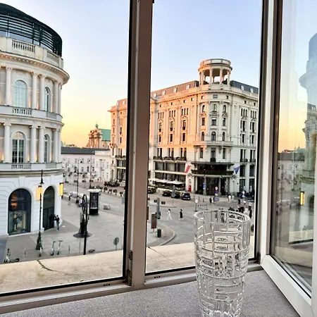 Mondrian Luxury Suites & Apartments Old Town Aparthotel *