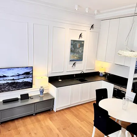 Mondrian Luxury & Old Town Ξενοδοχείο με διαμερίσματα Βαρσοβία