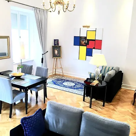 Mondrian Luxury Old Town Varsovia