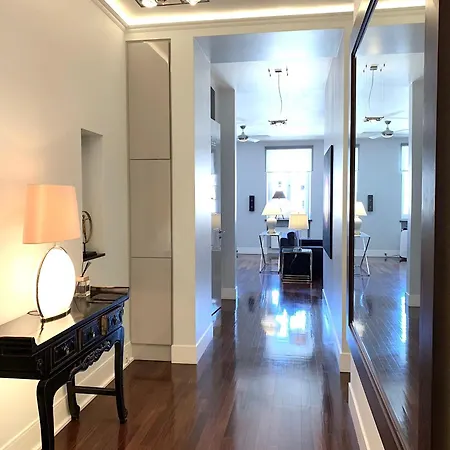 Apartahotel Mondrian Luxury Old Town 4*
