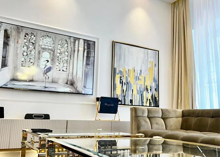 Hotel apartamentowy Mondrian Luxury Old Town