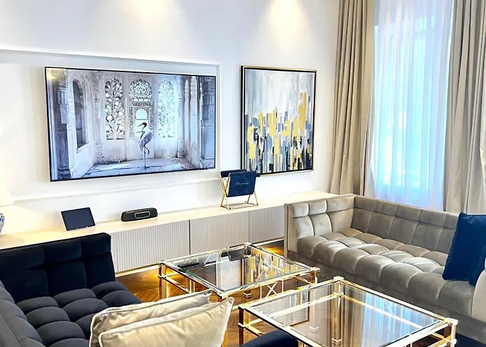 Mondrian Luxury Old Town Warszawa